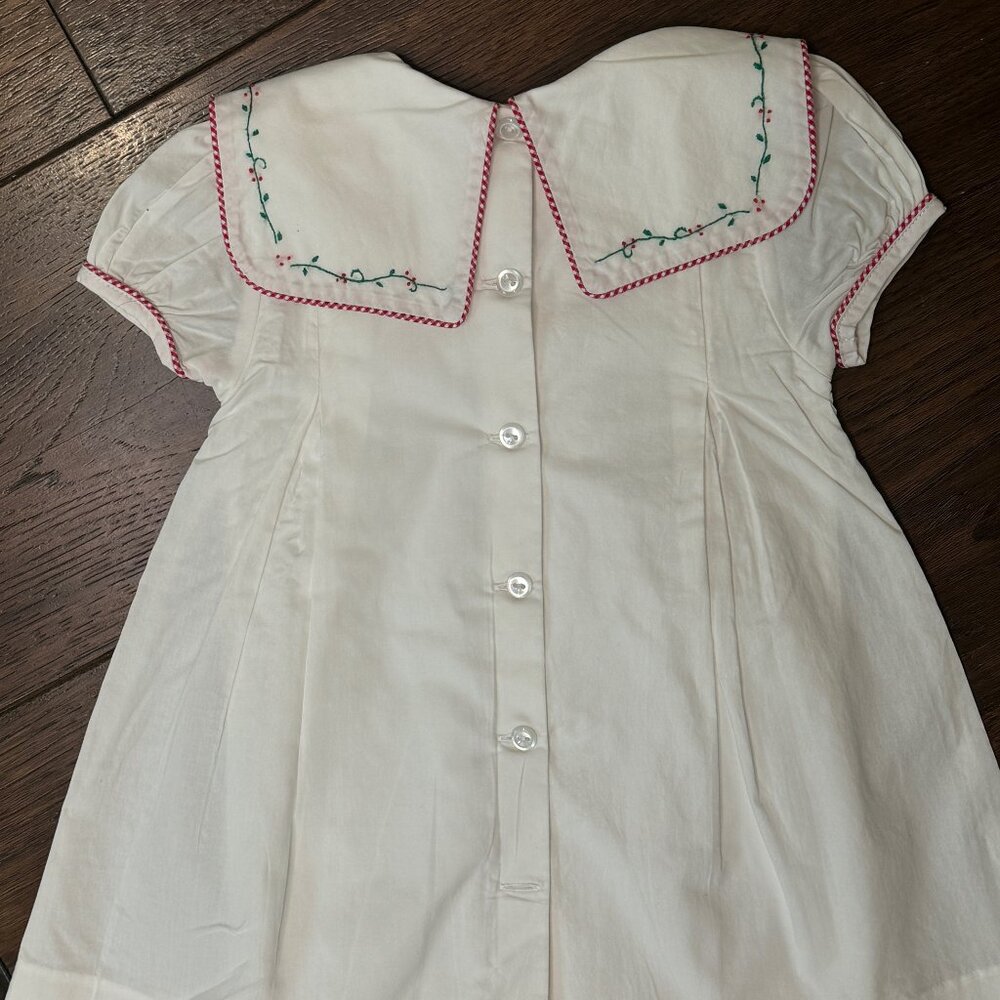 Lullaby Set - White Dress w/Embroidered Horses on Collar - Size 24M - Picture 4 of 4